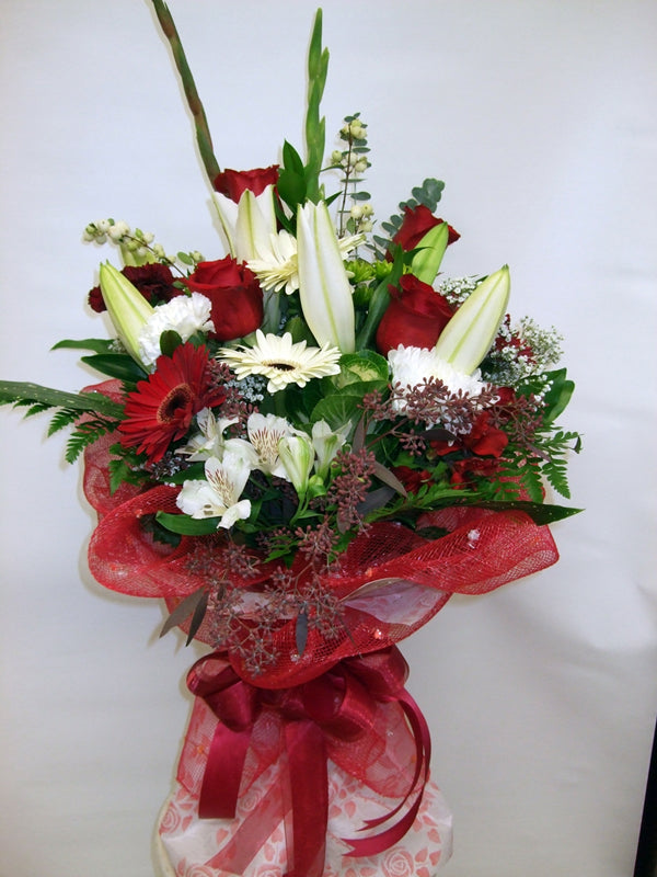 Bouquet No.10 (Photo shown is Large size. Small $95, Medium $115, Large $135, Extravagant $155 CAD)