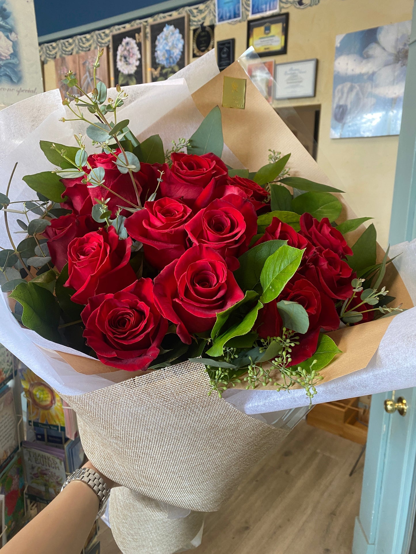 Rose No.43 (Photo shown is 18 red roses ($150) Available options 3 stems: $27 / 6 stems: $55 / 12 stems: $100 / 18 stems: $150 / 24 stems: $200