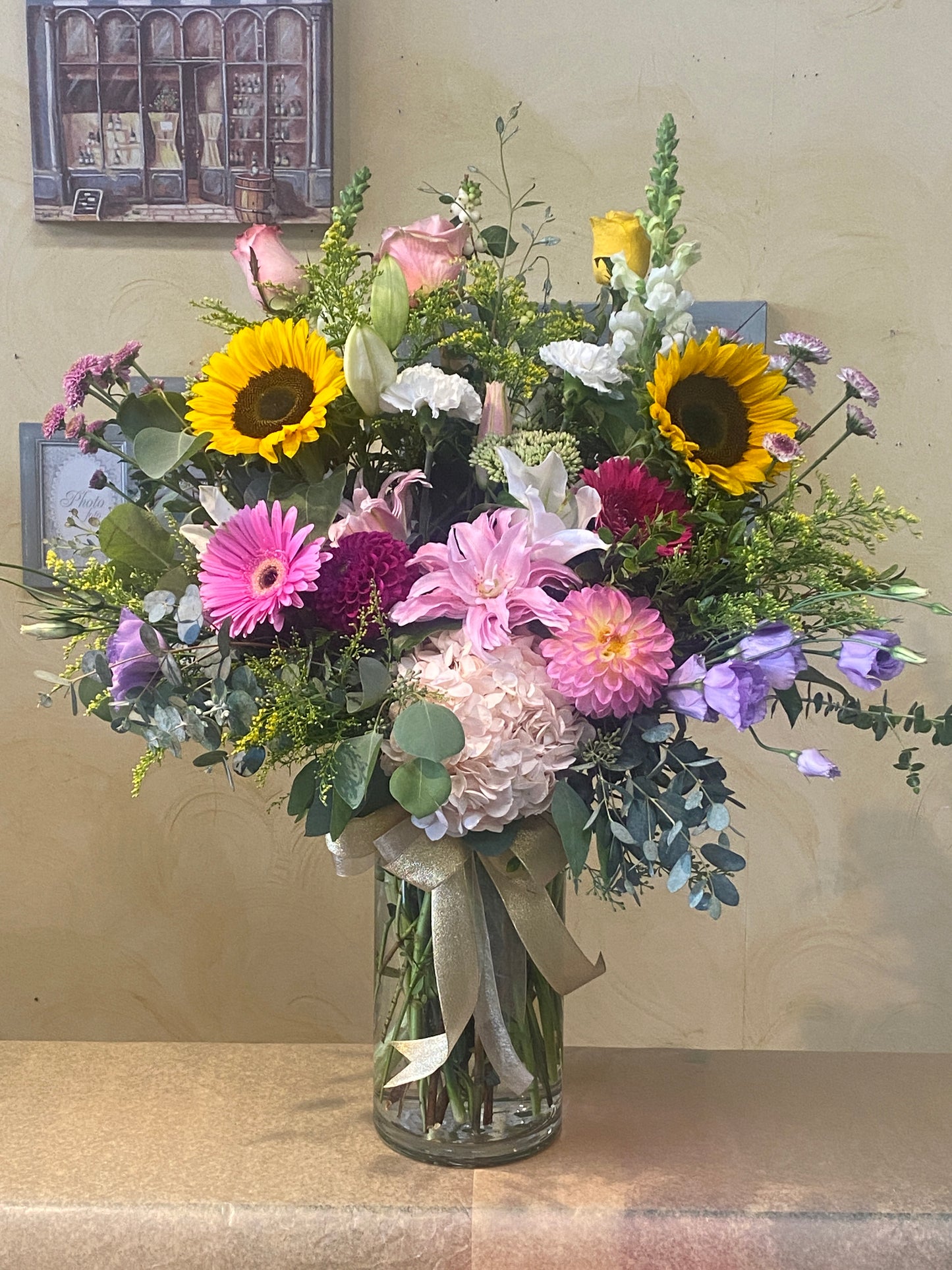 Vase arrangement No.82 (Photo shown is Extravagant size. Small $140, Medium $160, Large $180 Extravagant $200 CAD)