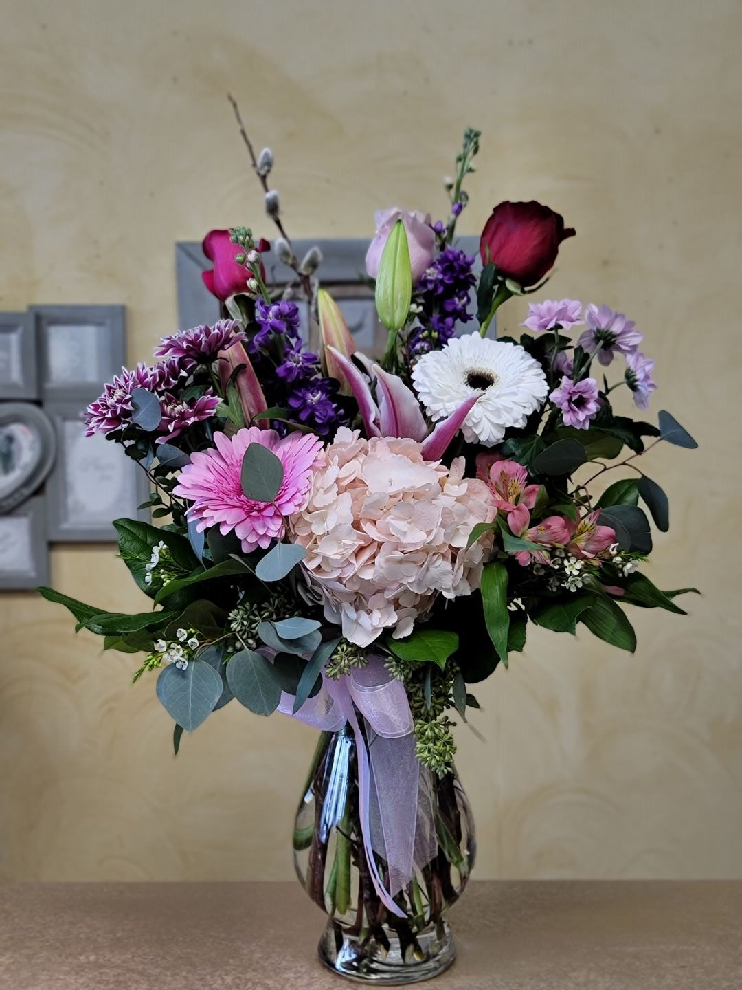 Vase arrangement No.11 (Photo shown is Medium size. Small $75, Medium $95, Large $115 Extravagant $135 CAD)