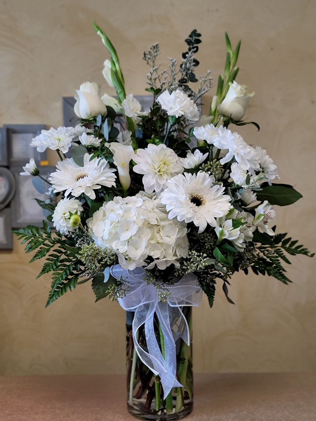 Vase arrangement No.61 (Photo shown is Large size. Small $100, Medium $120, Large $140, Extravagant $160 CAD)