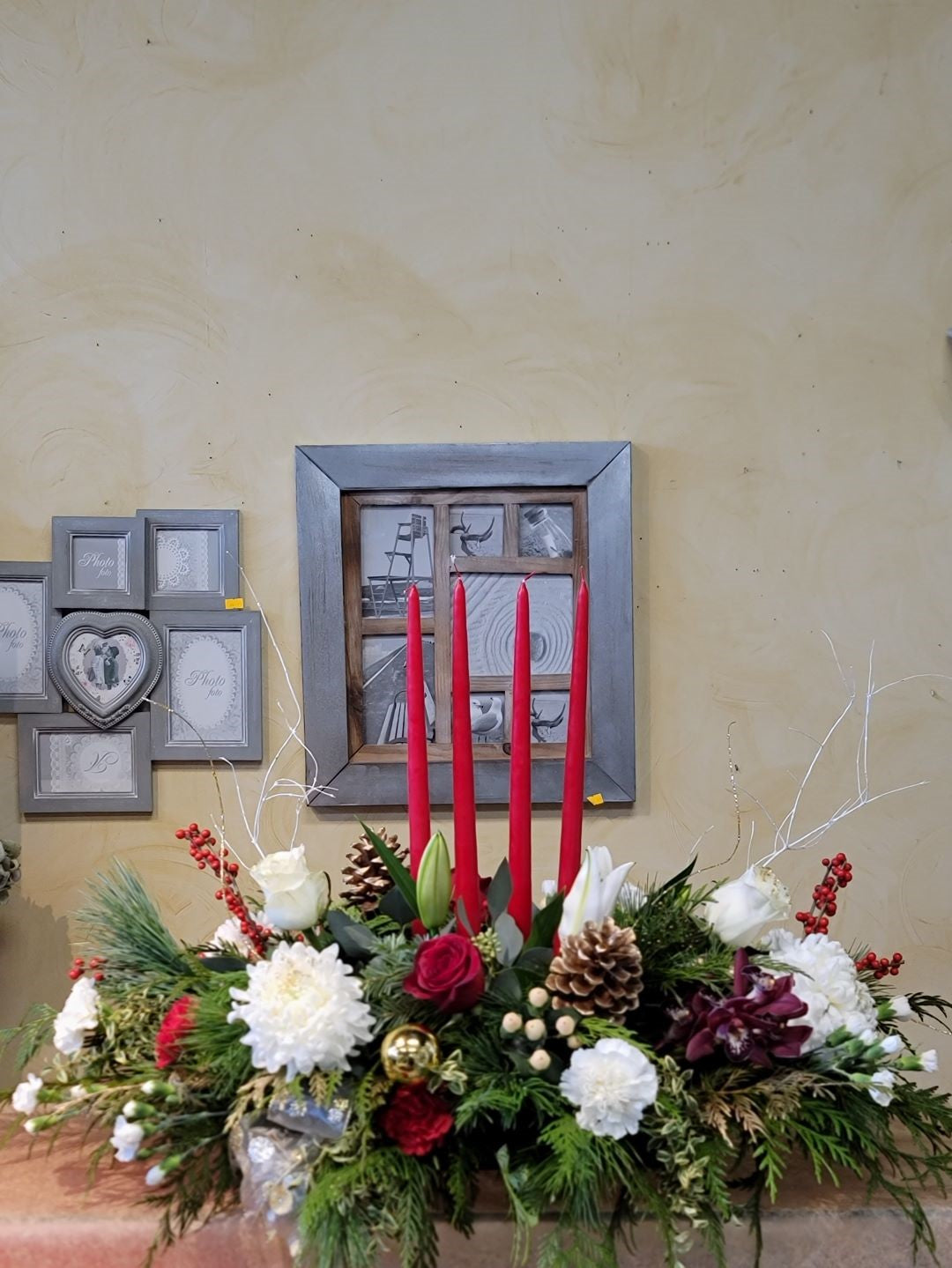 Christmas No.24 (27" with 4 taper candles)